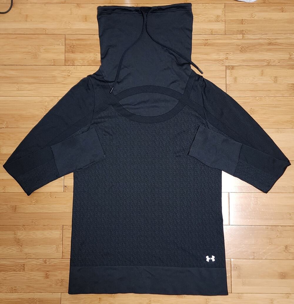 Under Armour Womens Sweatshirt Medium Black Threadborne Heatgear Thumbholes Cowl